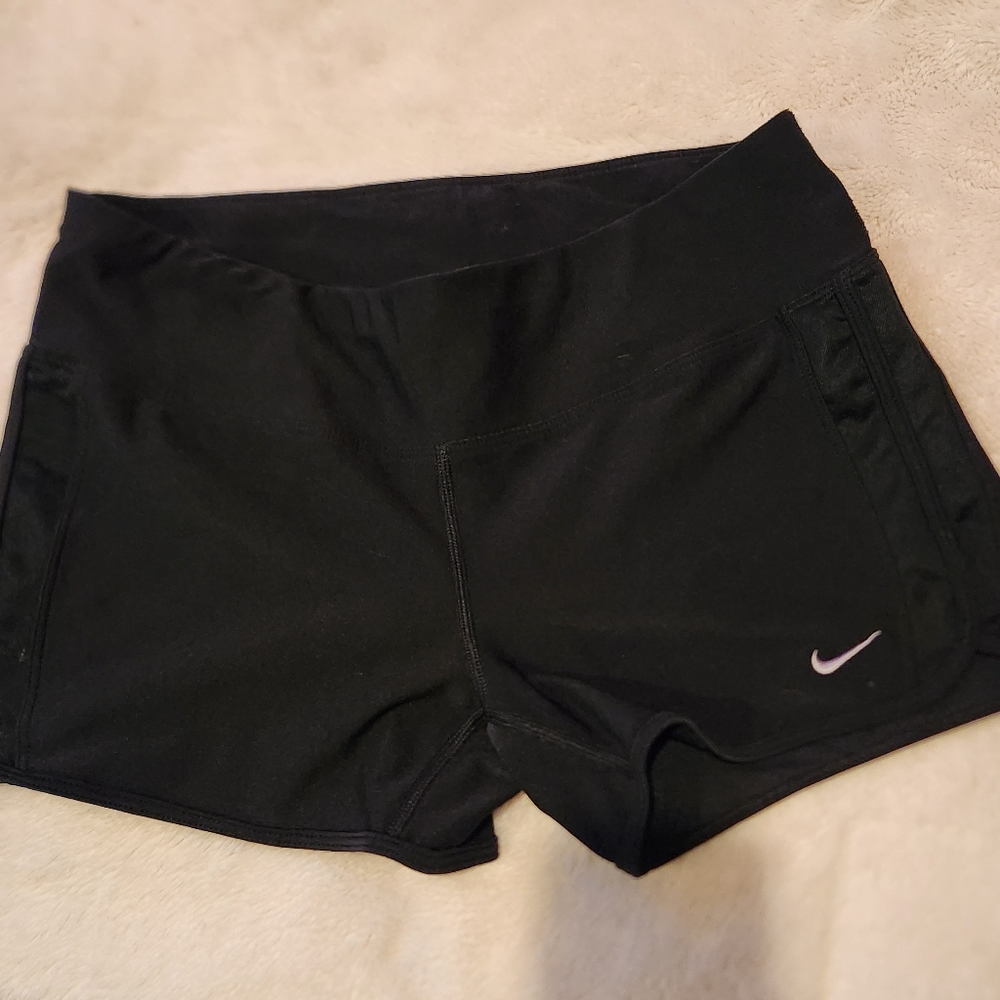 NIKE bundle 🏃🏼‍♀️💪❤️ - Picture 4 of 13